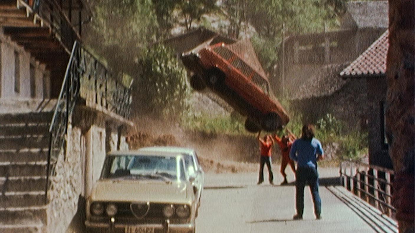 2157108_Regionale_Nubifragio_vergeletto_evacuazione_turisti_olandesi_automobile_su_elicottero.jpg