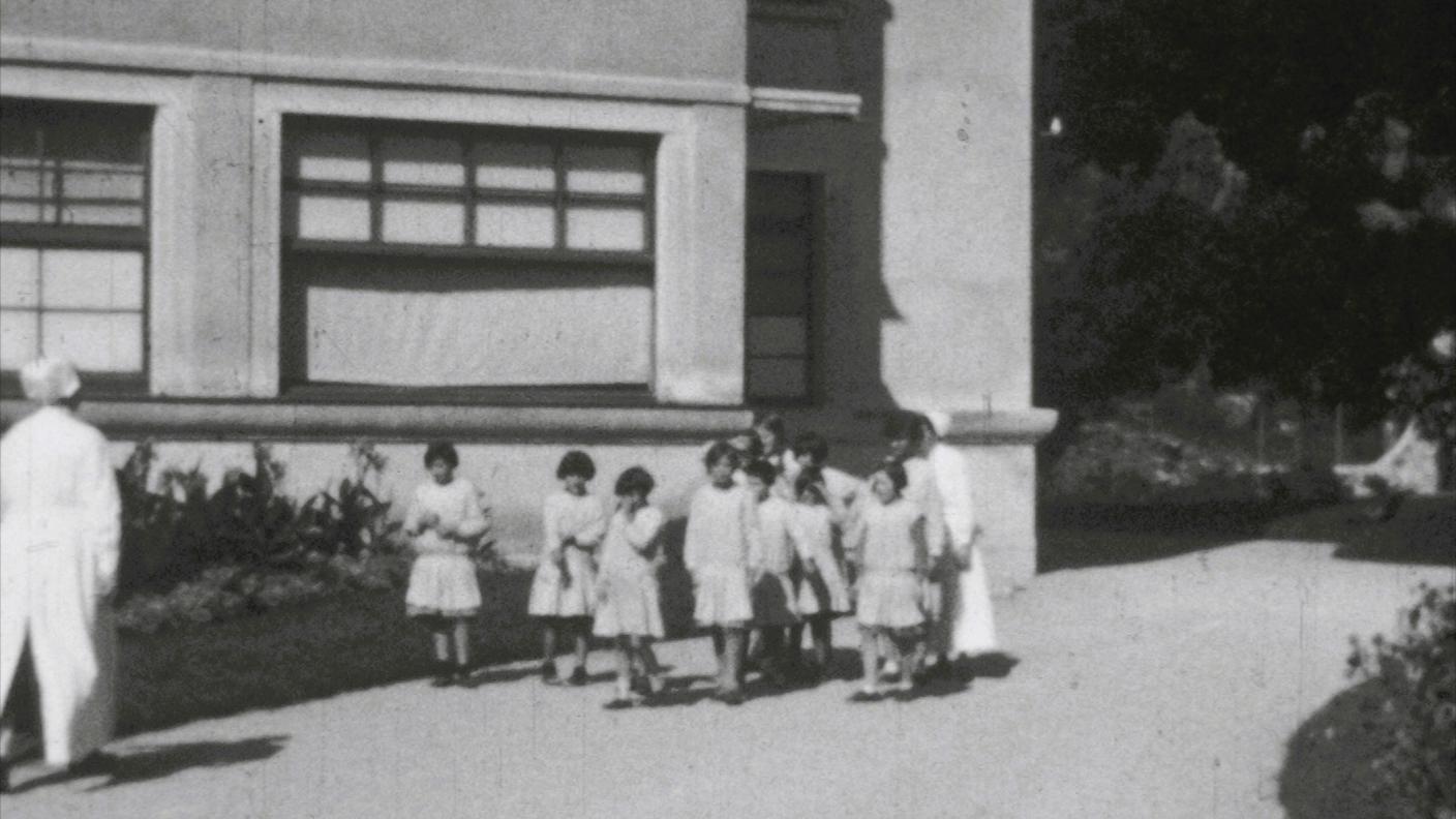 16194965_fondo_privati_Medoscio_sanatorio_burro_inverno_capre_anni_30.jpg