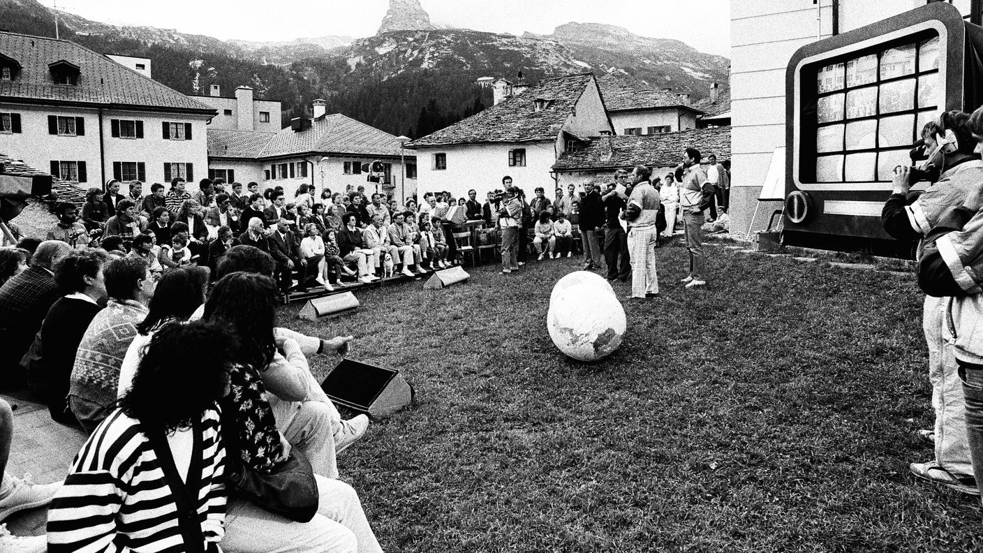 Estate sera — presenta Leandro Manfrini. San Bernardino, 1988