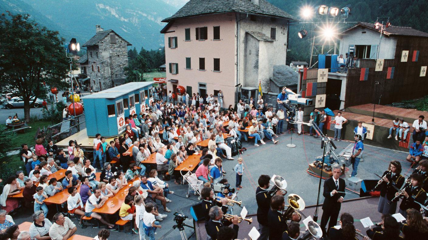 Festa nazionale — con la Filarmonica Verzaschese. Sonogno, 1988