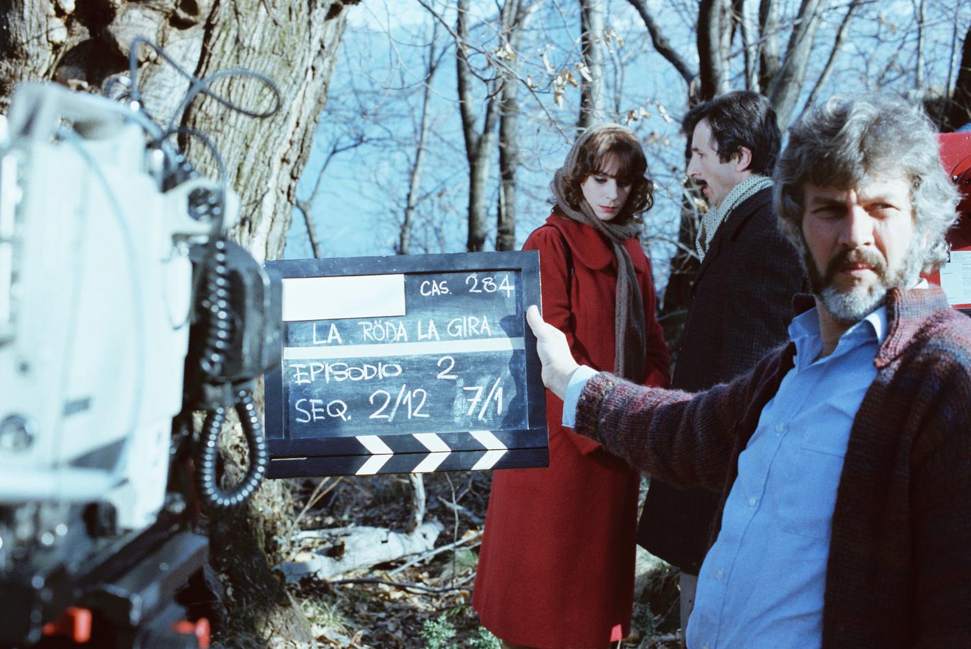 La röda la gira — con Silli Togni, Rodolfo Robbiani e l'assistente di studio Luigi Mattea. Sorengo, 1983