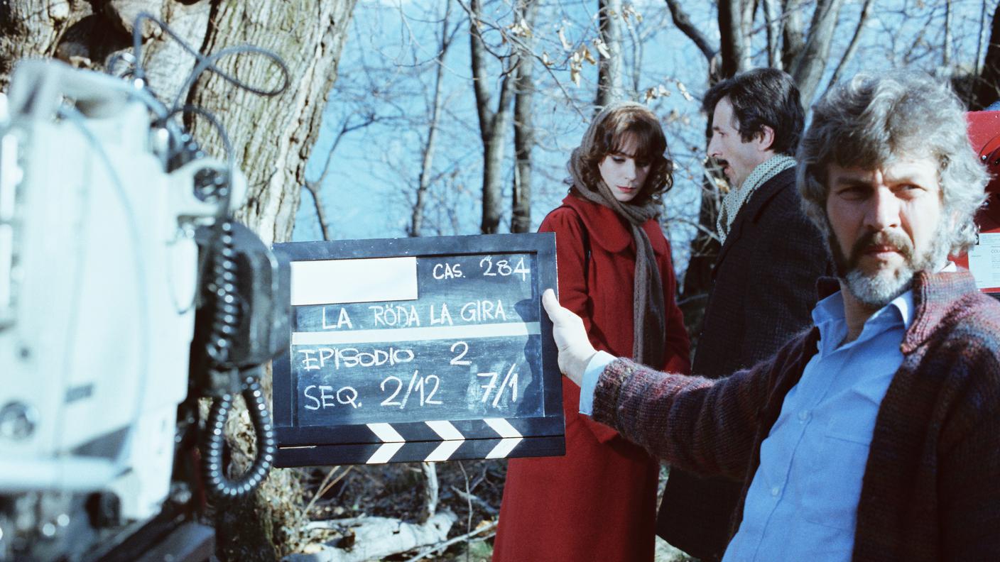 La röda la gira — con Silli Togni, Rodolfo Robbiani e l'assistente di studio Luigi Mattea. Sorengo, 1983