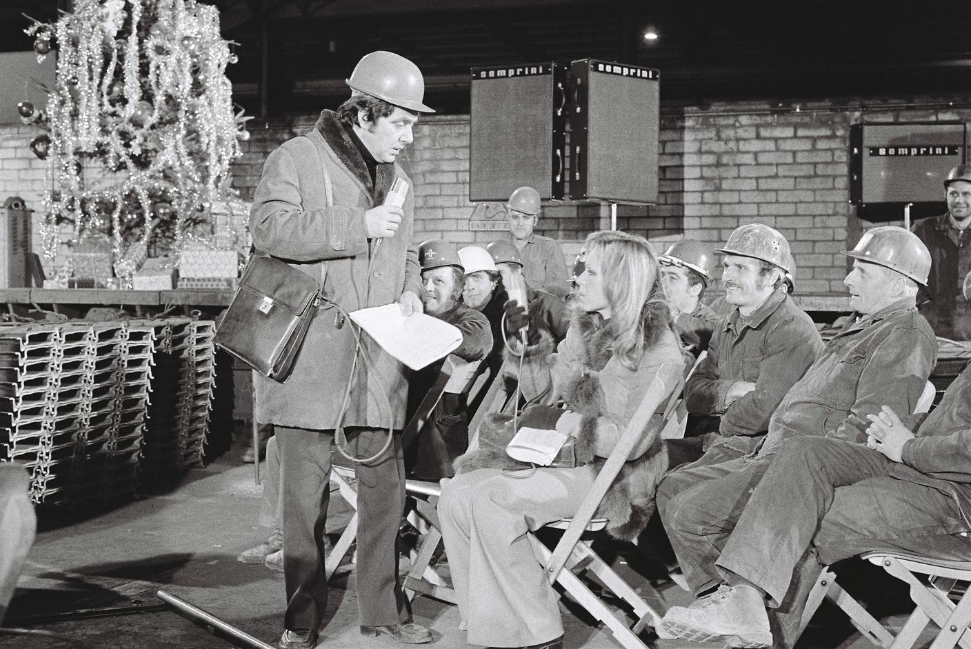 Un'ora per voi — presentano Corrado Mantoni e Mascia Cantoni. Bodio, 1973