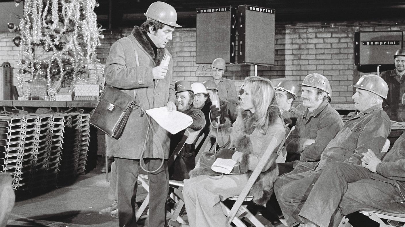 Un'ora per voi — presentano Corrado Mantoni e Mascia Cantoni. Bodio, 1973