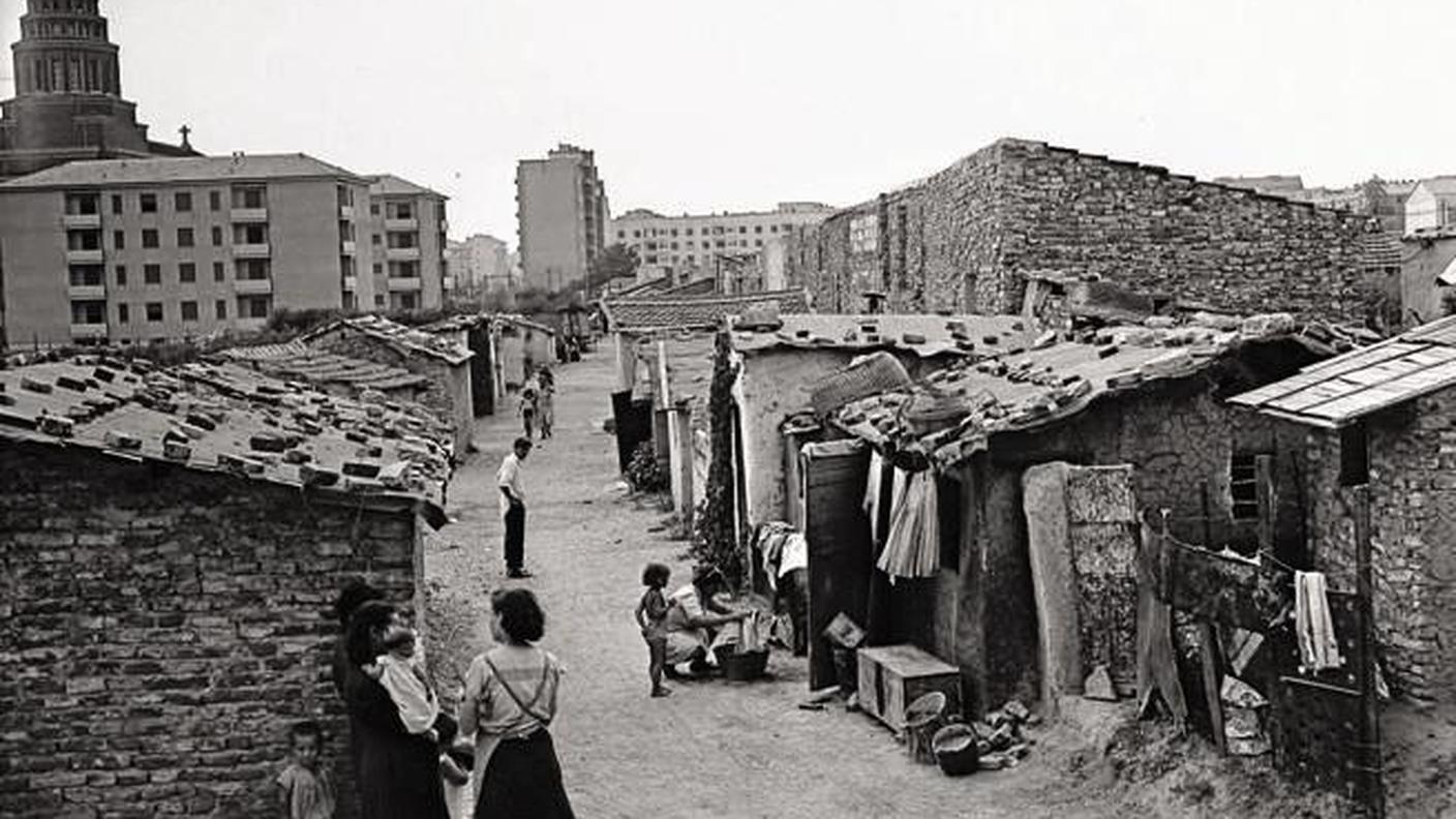 Il villaggio di baracche dove De Sica nel 1950 girò Miracolo a Milano