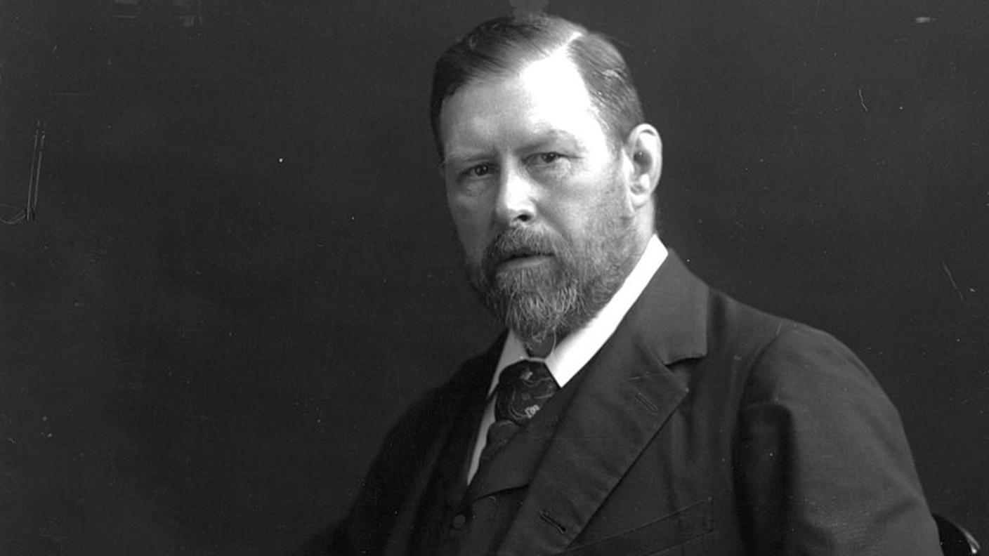 800px-Bram_Stoker_1906.jpg