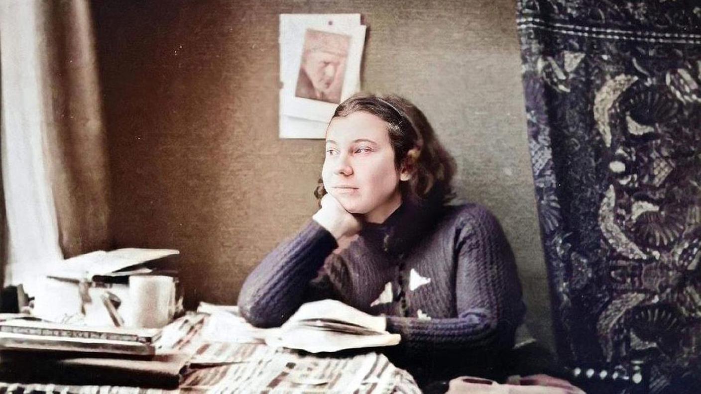 2401-etty-hillesum.jpg