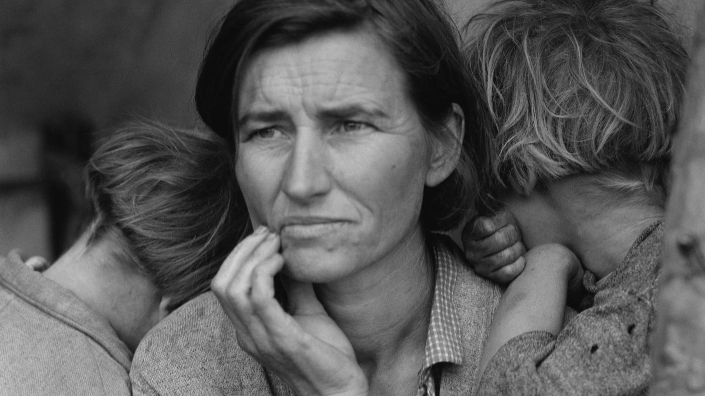 Lange-MigrantMother02.jpg