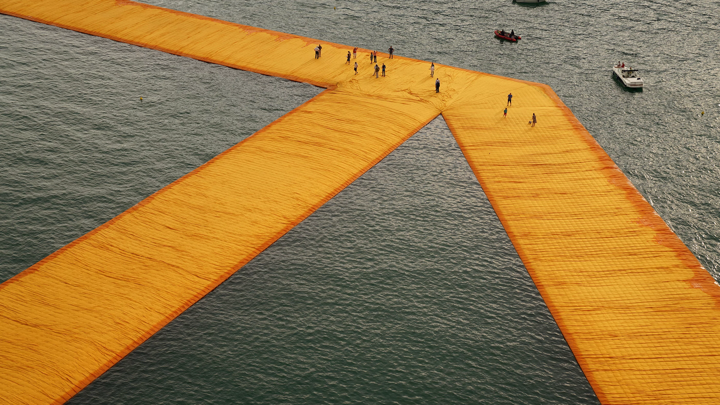 Floating pears, lago d'Iseo