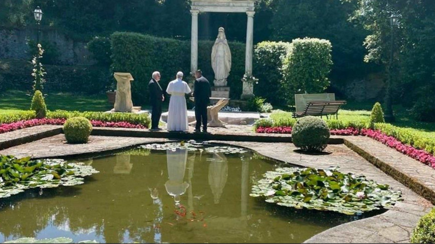 Leone a Castel Gandolfo.PNG