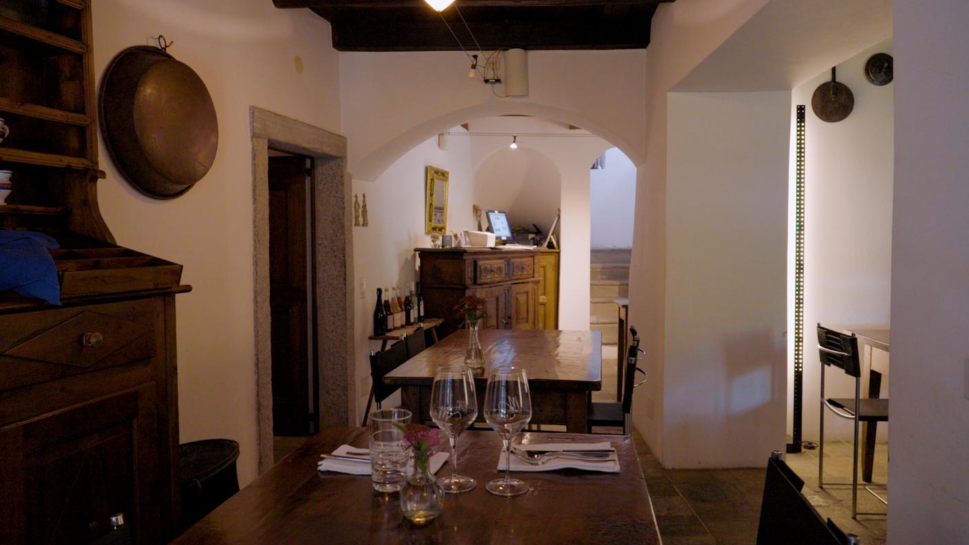 Interno_Osteria_Giardino_Bordei