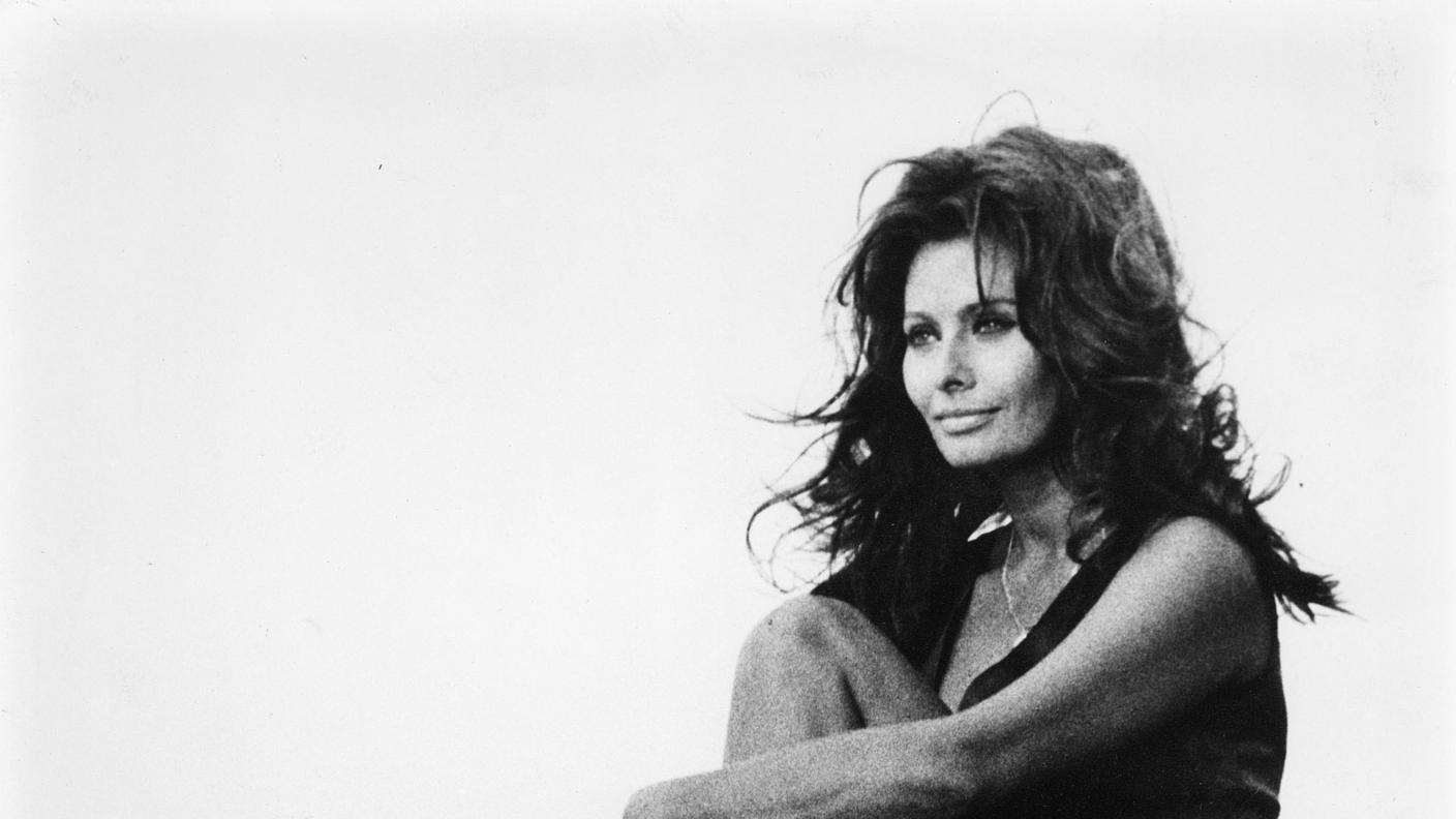 Sophia Loren sul set del film Bianco, Rosso,e… -  regia di Alberto Lattuada