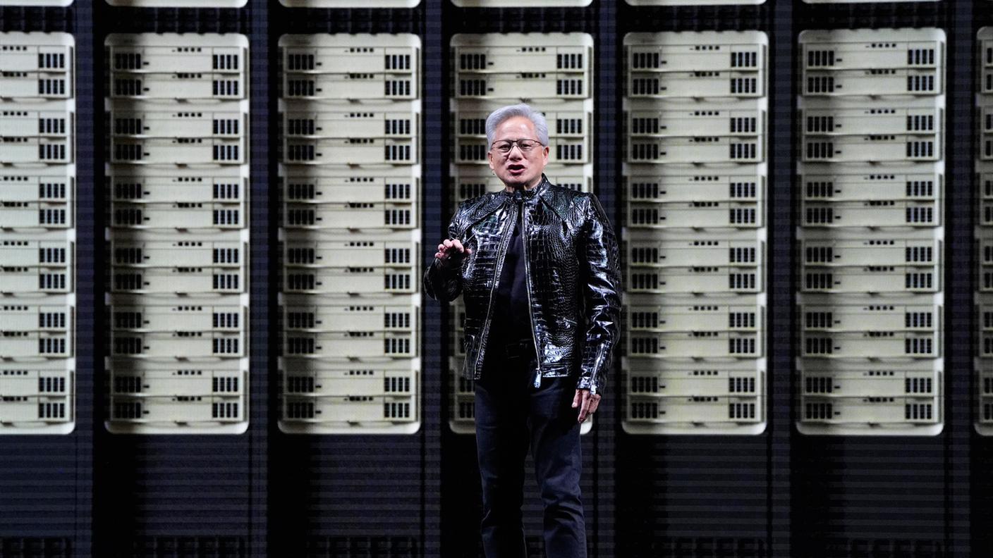 Il fondatore e amministratore delegato di Nvidia Jensen Huang parla della piattaforma di supercalcolo NVIDIA Rubin AI durante una conferenza stampa di Nvidia prima del salone tecnologico CES lunedì 5 gennaio 2026 a Las Vegas