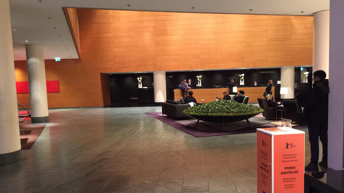 La hall dell'Hyatt, l'hotel che ospita le conferenze stampa della Berlinale