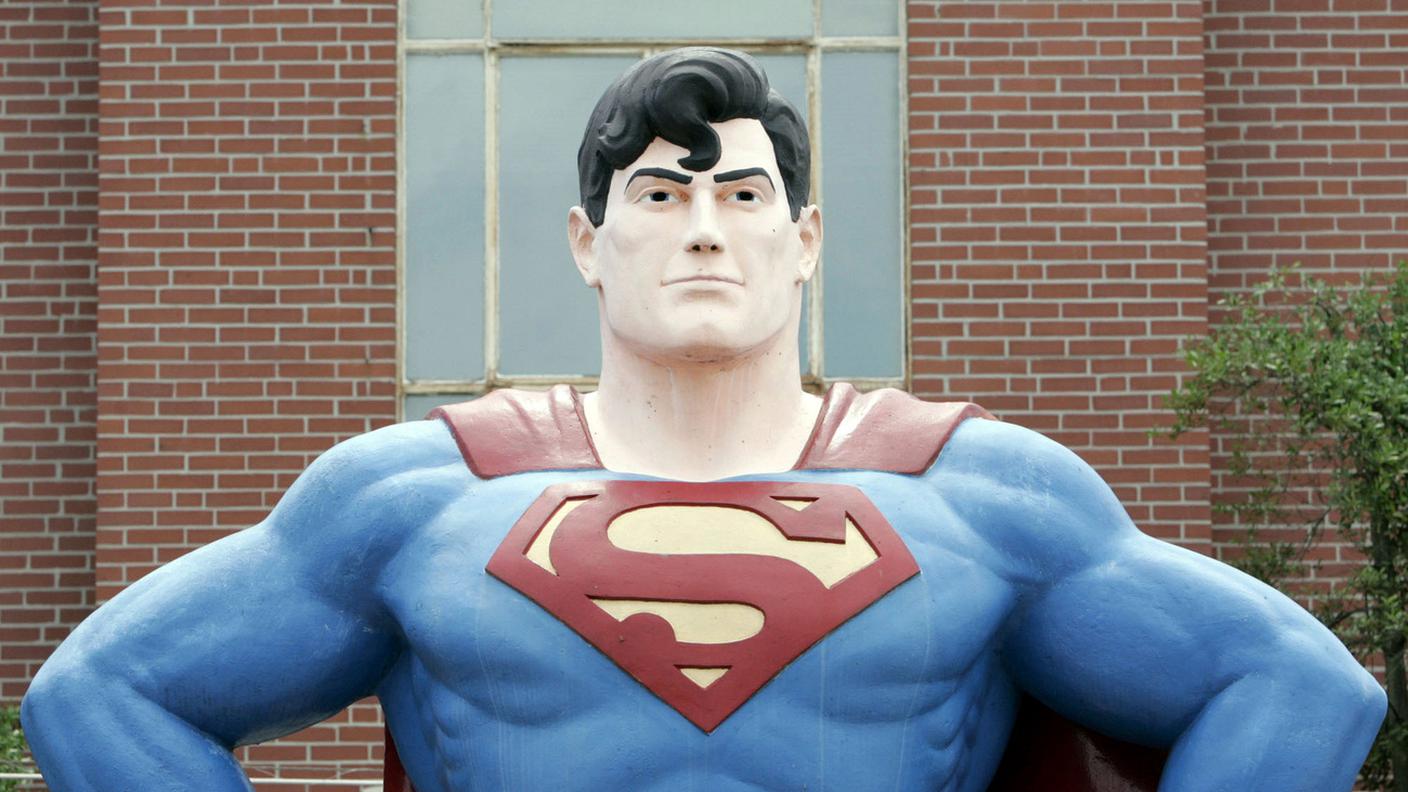Statua superman.jpg