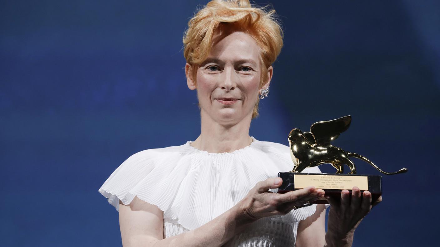 Tilda Swinton, leone d'oro alla carriera