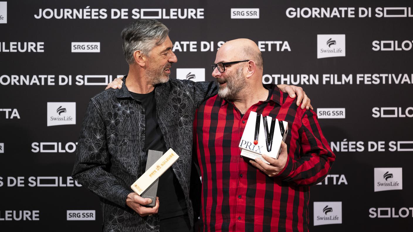 Erik Bernasconi e Nicolas Wadimoff con i premi vinti a Soletta, 2026