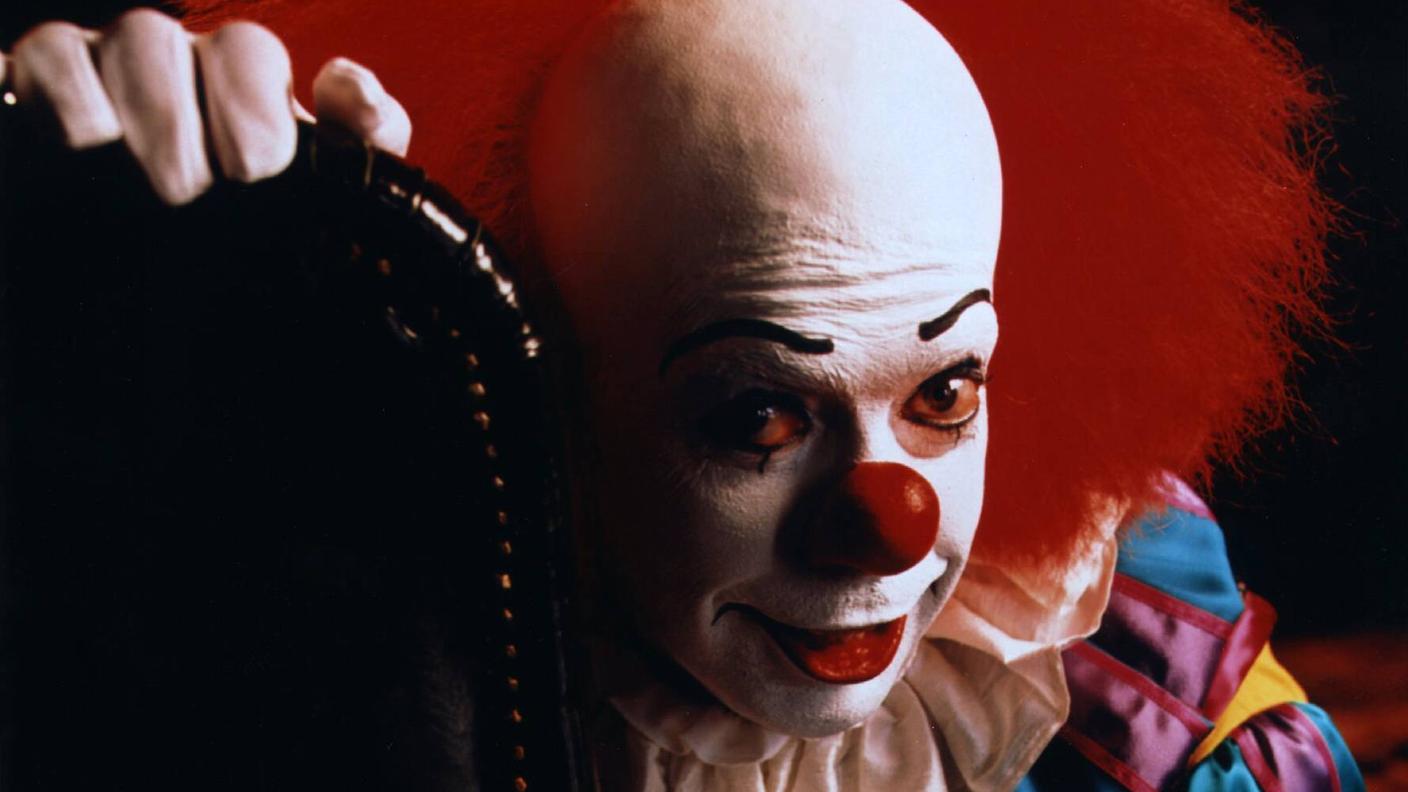 Tim Curry nei panni di IT, 1990
