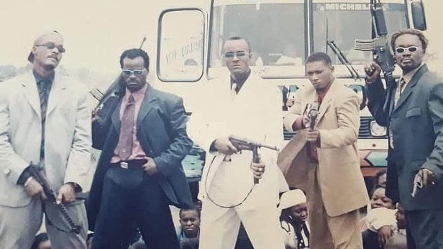 State of Emergency di Teco Benson, 2000
