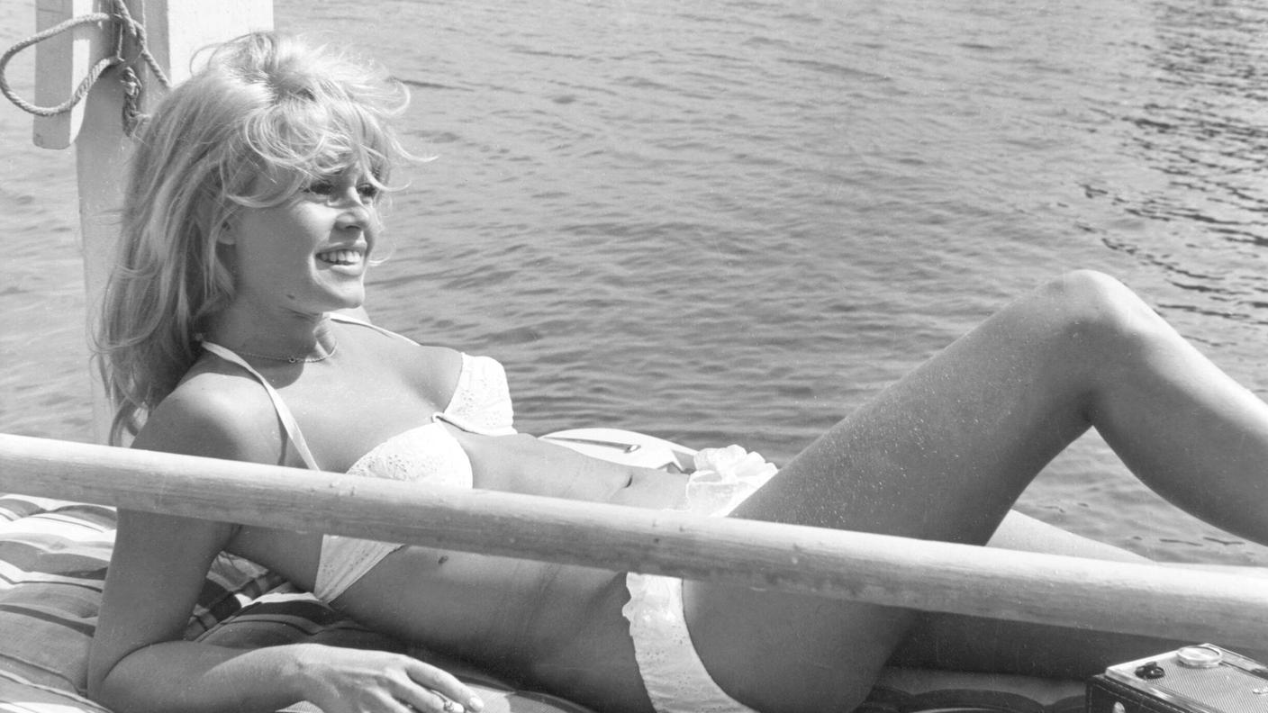 Brigitte Bardot sul set ginevrino di "Vita privata" di Louis Malle, 1961