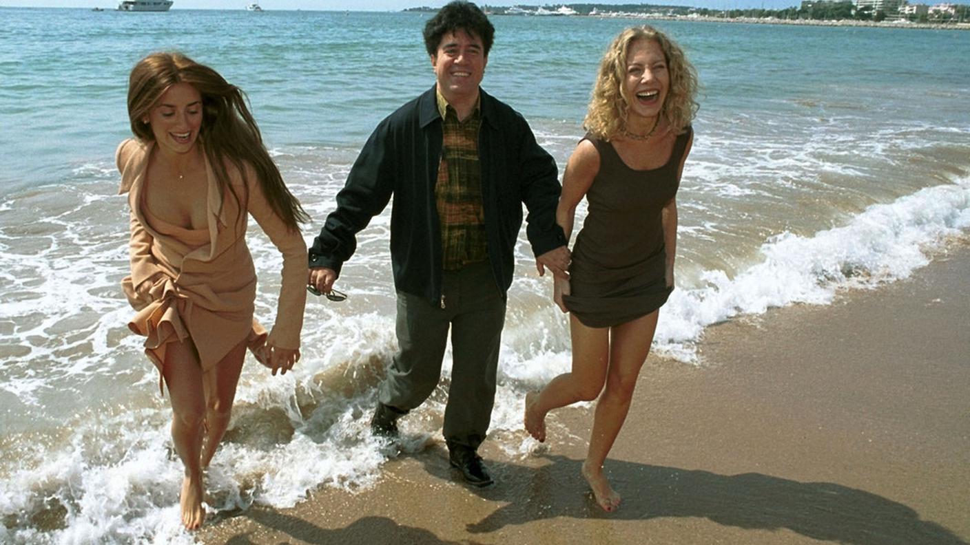 Nel 1999 a Cannes con Penelope Cruz e Cecilia Roth per la presentazione di "Tutto su mia madre"
