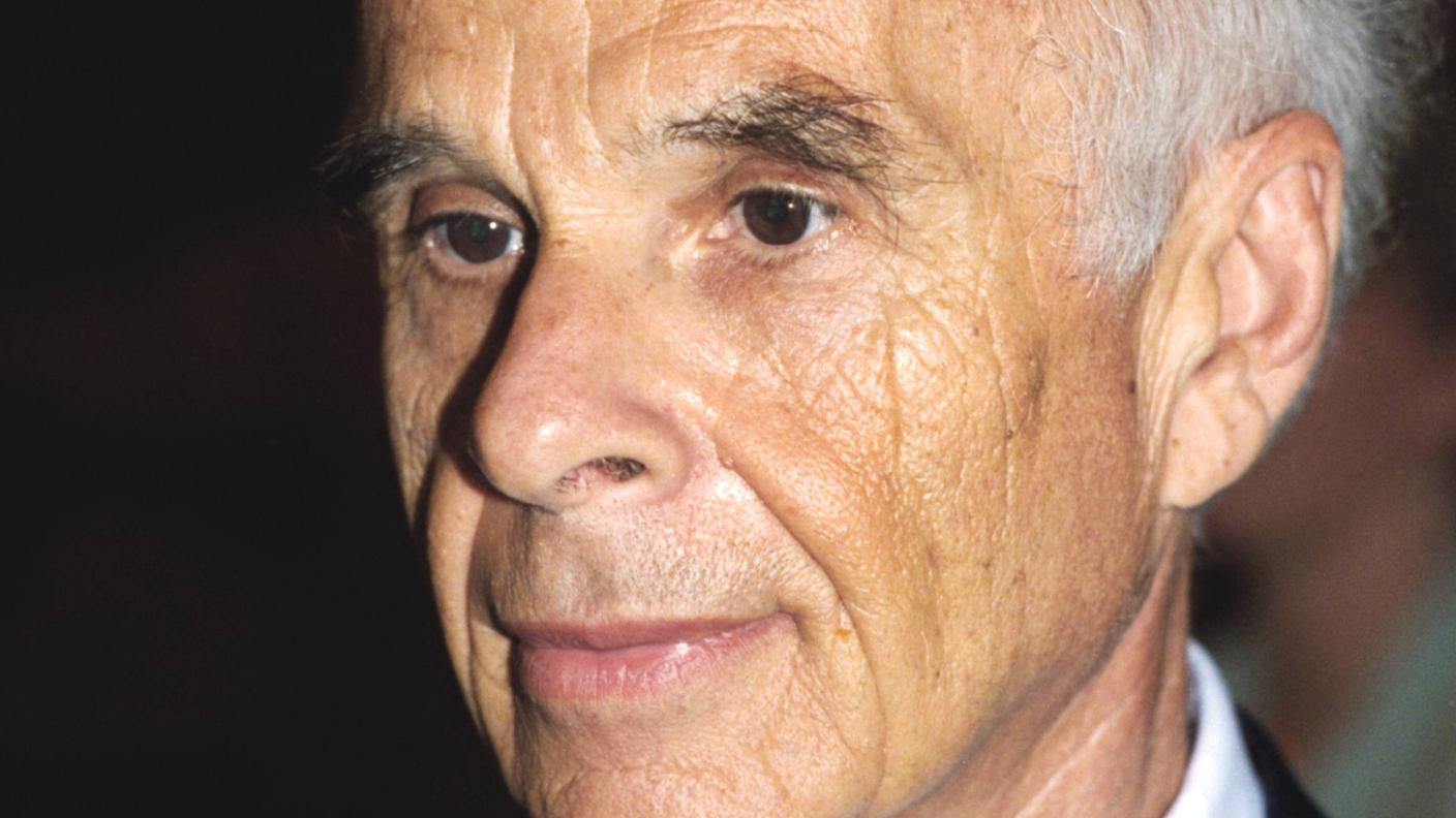 Ervin Laszlo.jpg