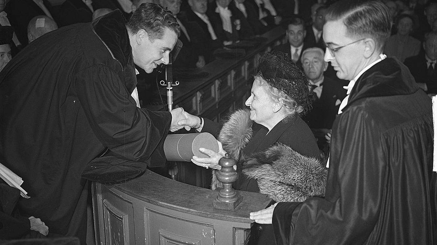 Maria Montessori, Amsterdam, 1942 