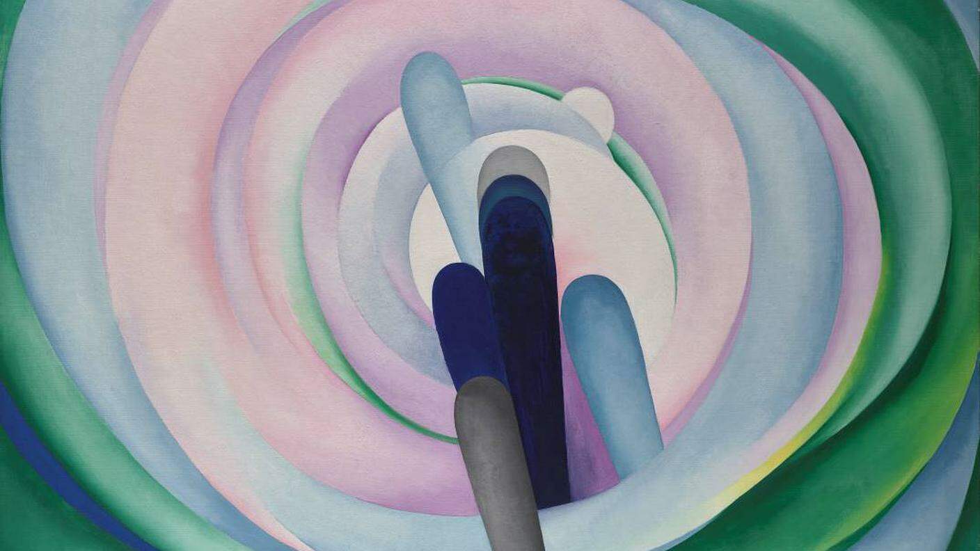 Georgia O’Keeffe, Grey Blue & Black-Pink Circle, 1929