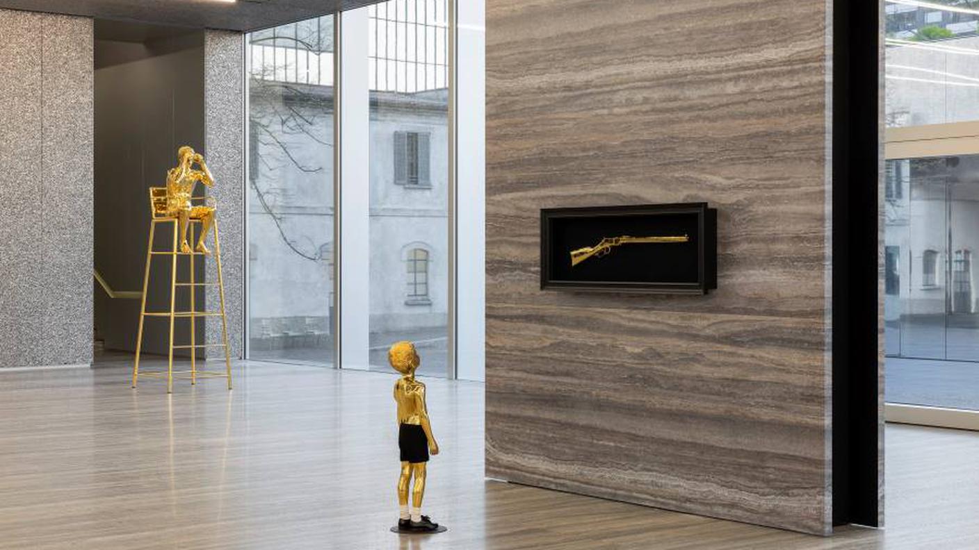 Veduta della mostra “Useless Bodies” di Elmgreen & Dragset. Fondazione Prada, Milano. Foto Andrea Rossetti. Courtesy Fondazione Prada_3.jpg