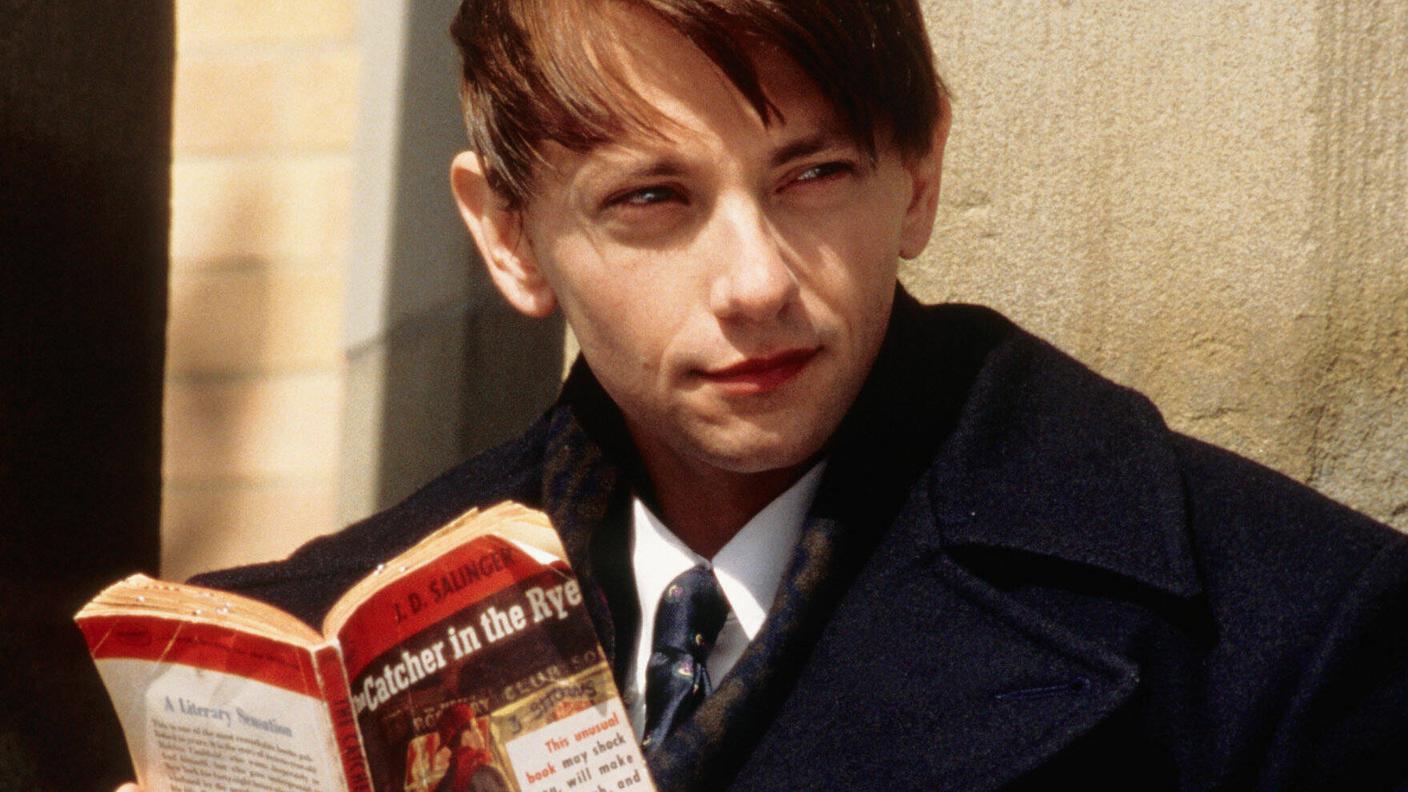 Chasing Holden, 2001