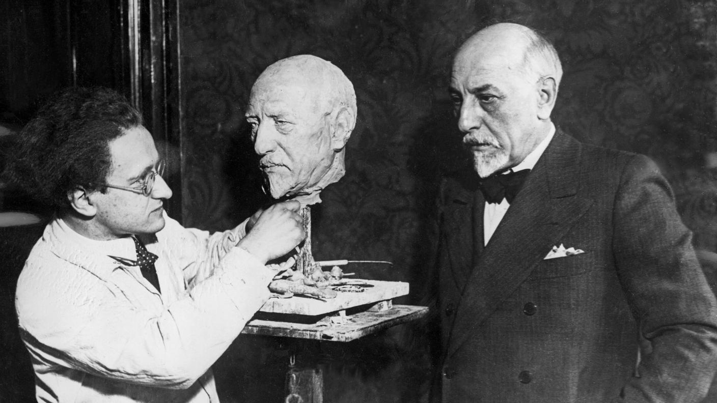 Pirandello con lo scultore Harald Isenstein, Berlino, 1930