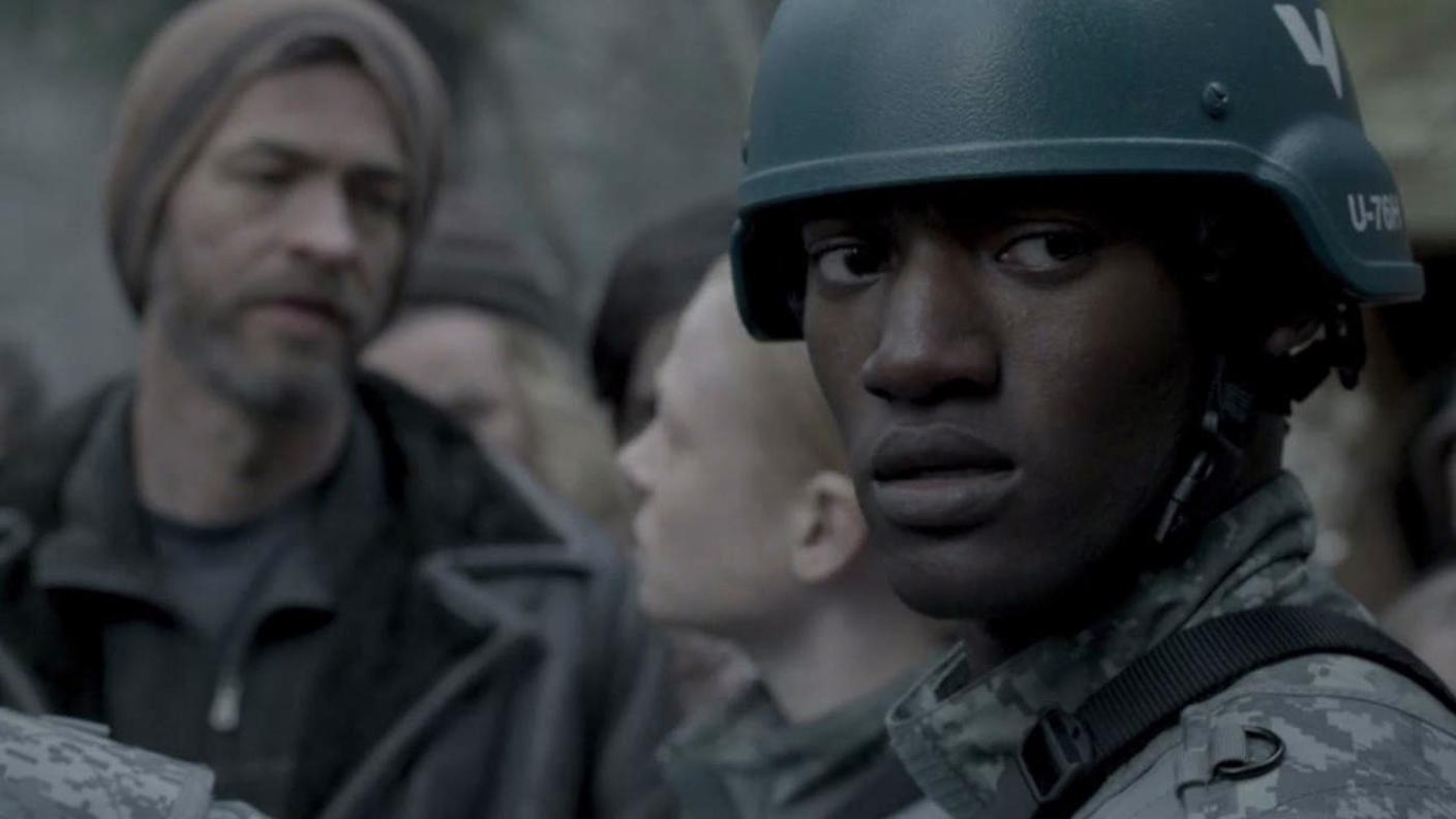 Una scena dell'episodio "Gli uomini e il fuoco" di Black Mirror