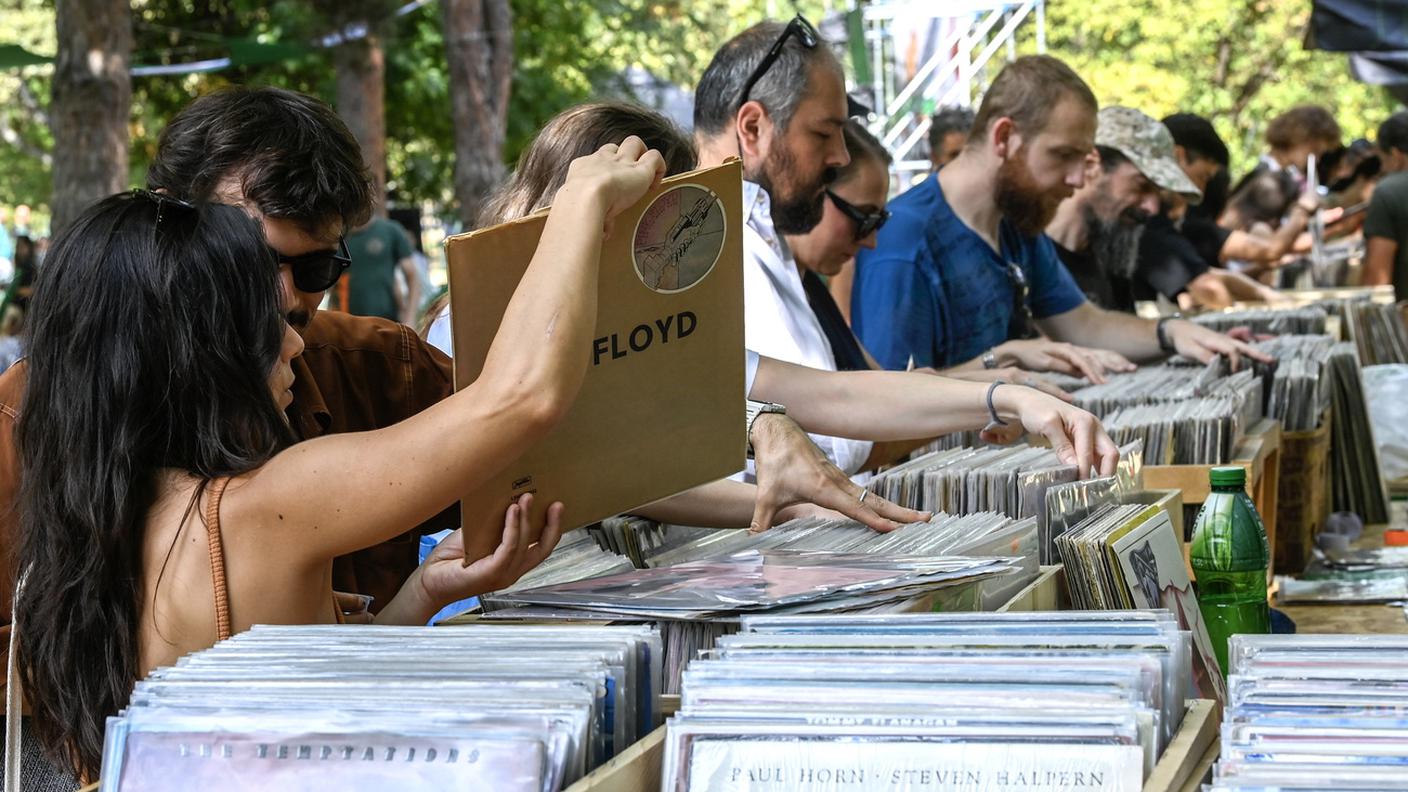 Mercatino vinili.jpg