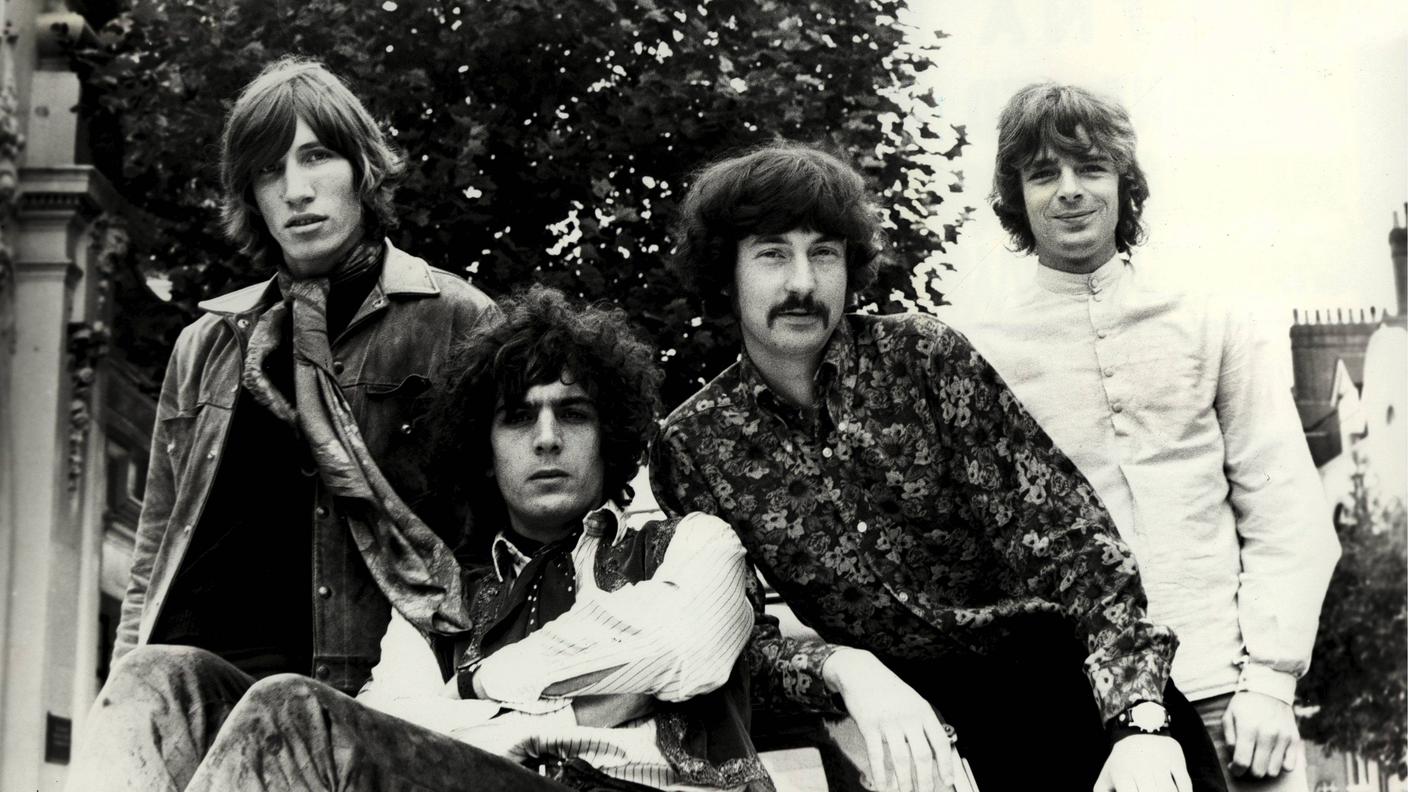 Syd Barrett (secondo da sinistra) nei Pink Floyd