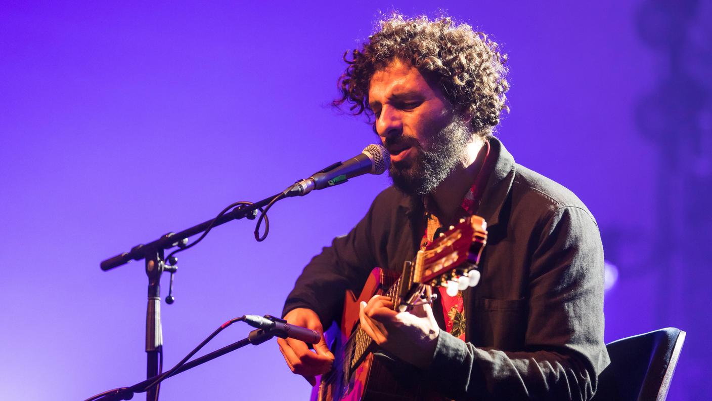 José González