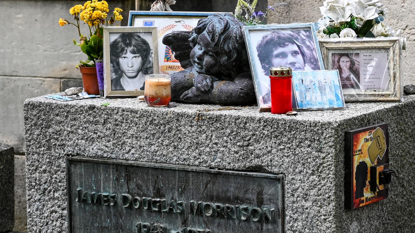 Tomba Jim Morrison