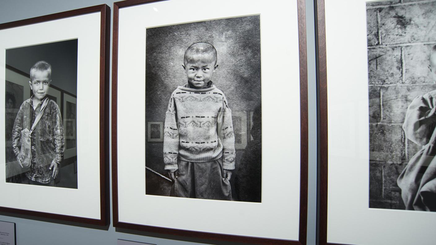 Installation view della mostra Sebastião Salgado. Exodus. In cammino sulle strade delle migrazioni, 2019, Fondazione Pistoia Musei, Palazzo Buontalenti e Antico Palazzo dei Vescovi 