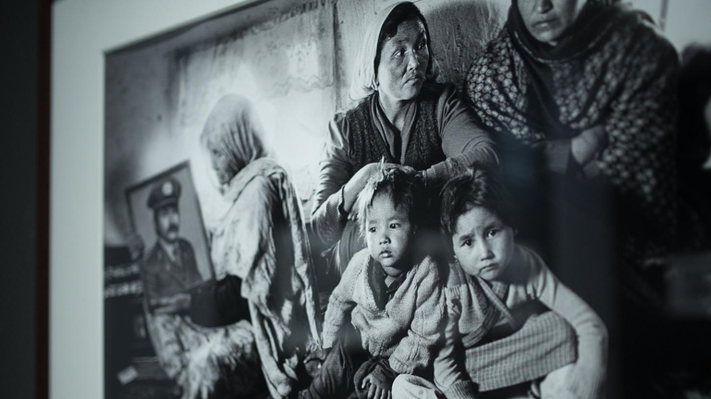Installation view della mostra Sebastião Salgado. Exodus. In cammino sulle strade delle migrazioni, 2019, Fondazione Pistoia Musei, Palazzo Buontalenti e Antico Palazzo dei Vescovi 