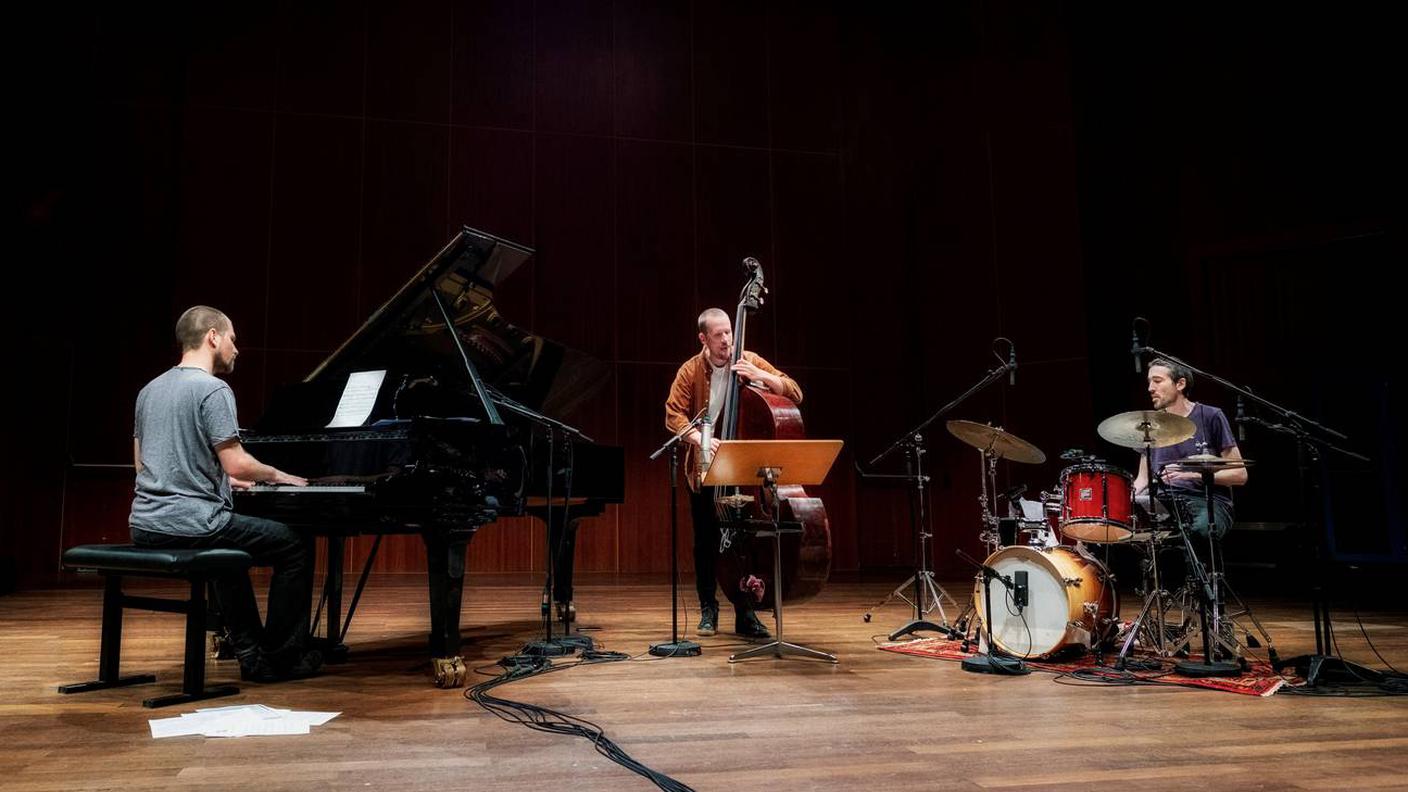 Kit Downes Trio in Auditorio RSI.jpg