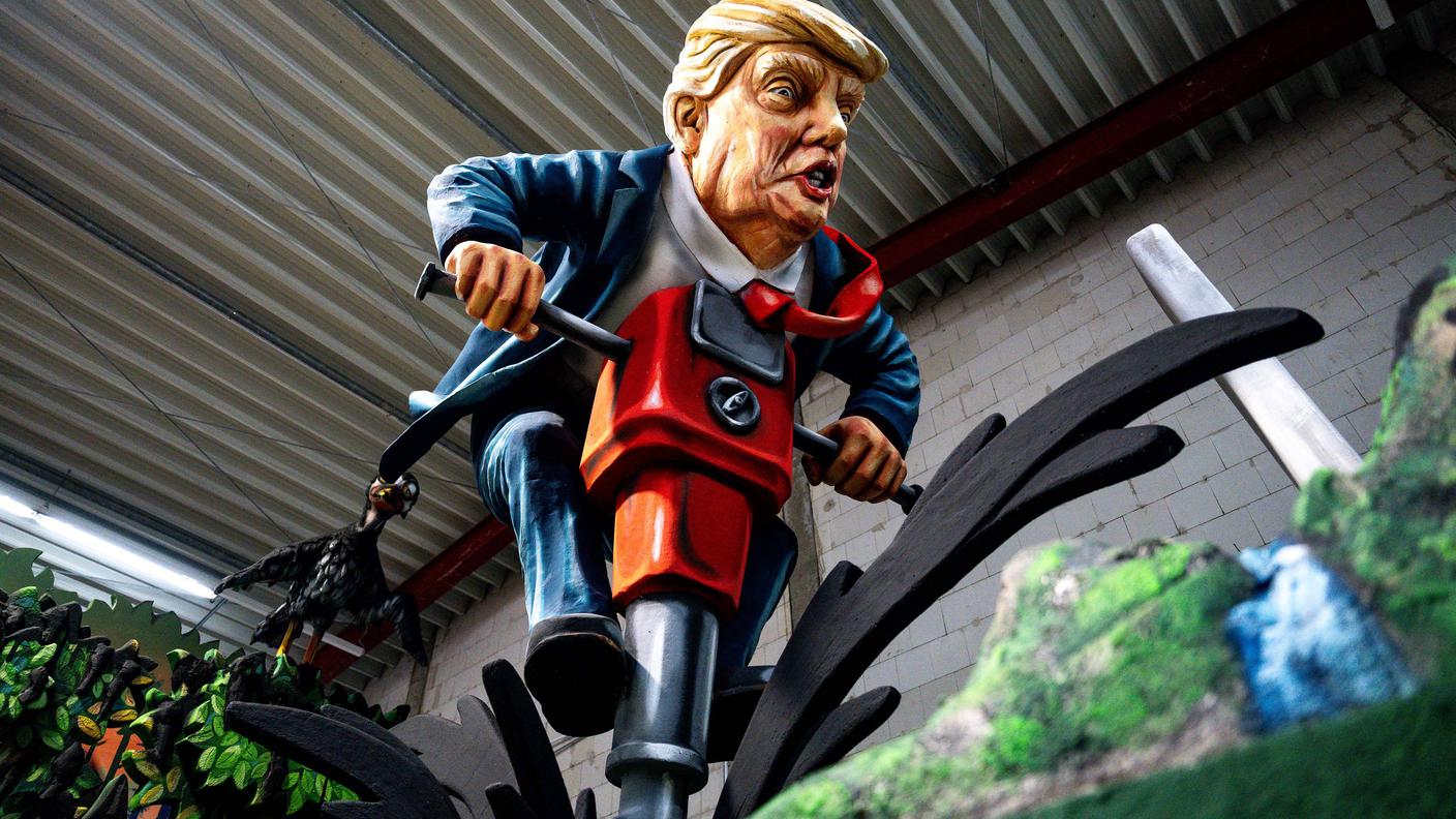 Trump Mainz Drill.jpg