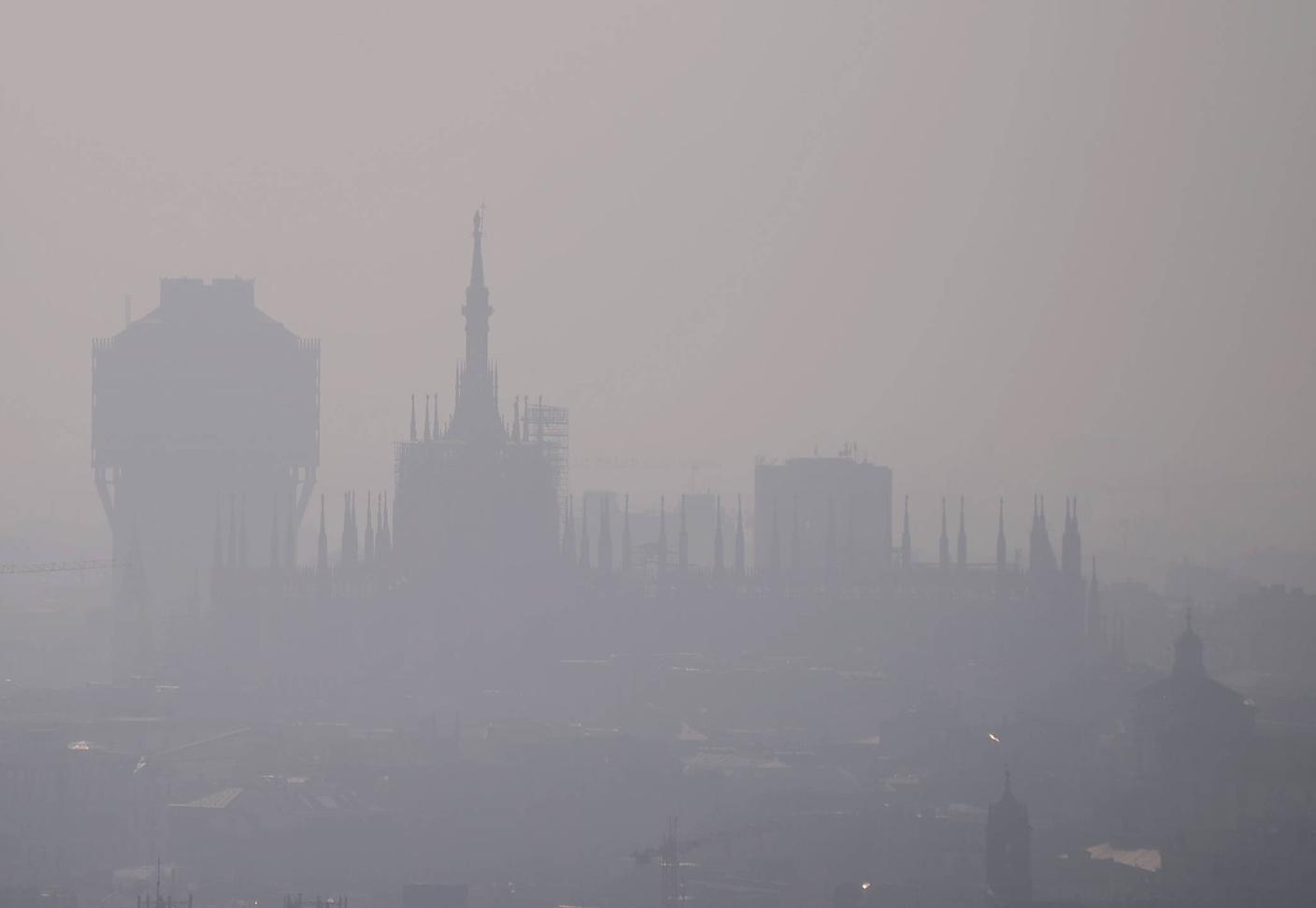 Milano smog.jpg