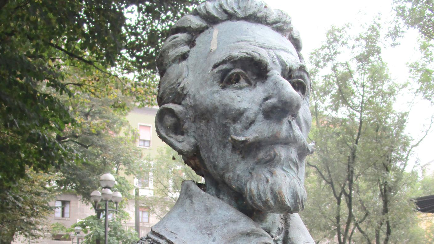 Busto bronzeo di Claudio Monteverdi, compositore cremonese, ai Giardini Pubblici Giovanni Paolo II.