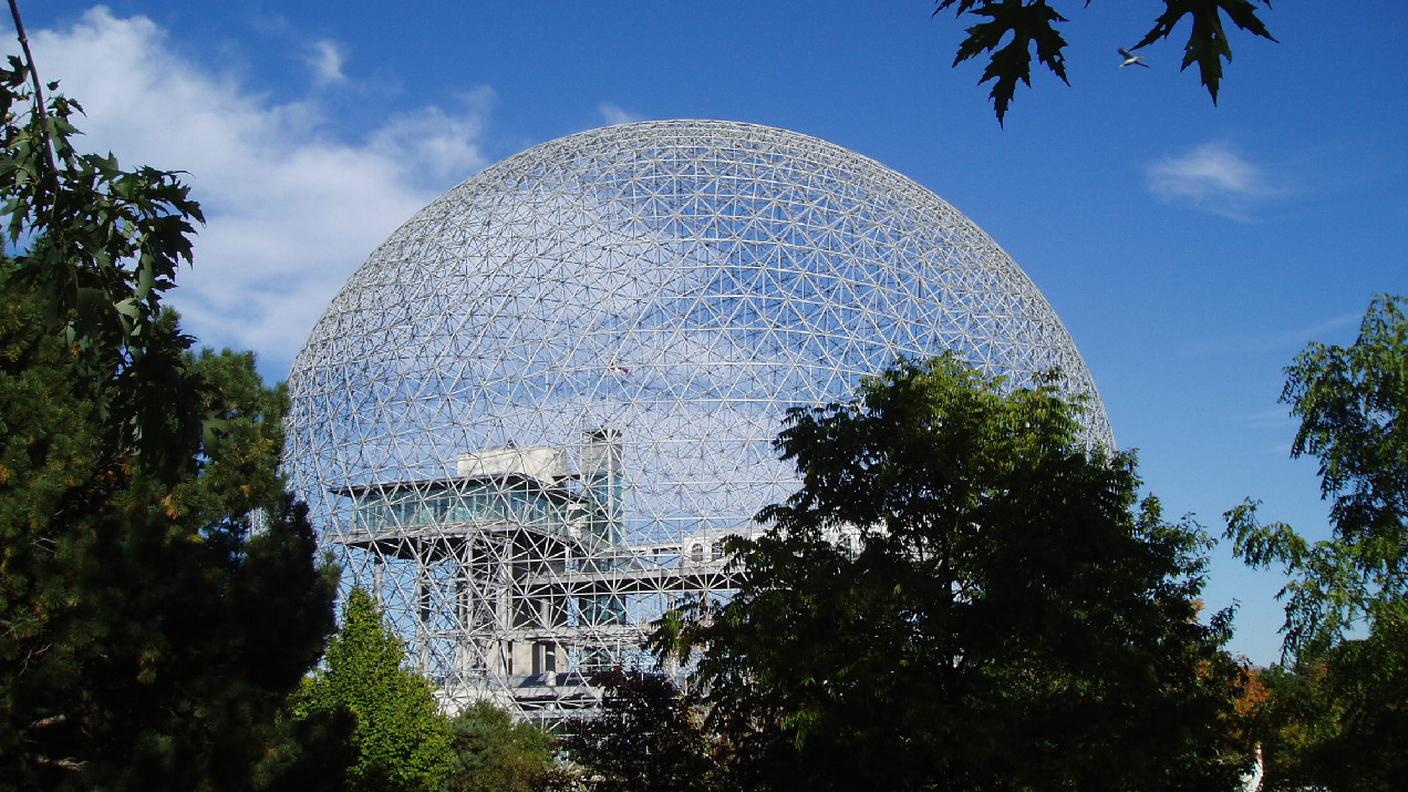 Mtl._Biosphere_in_Sept._2004.jpg
