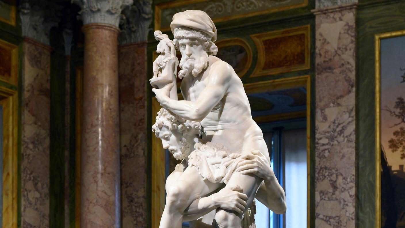 Aeneas,_Anchises,_and_Ascanius_by_Bernini.jpg