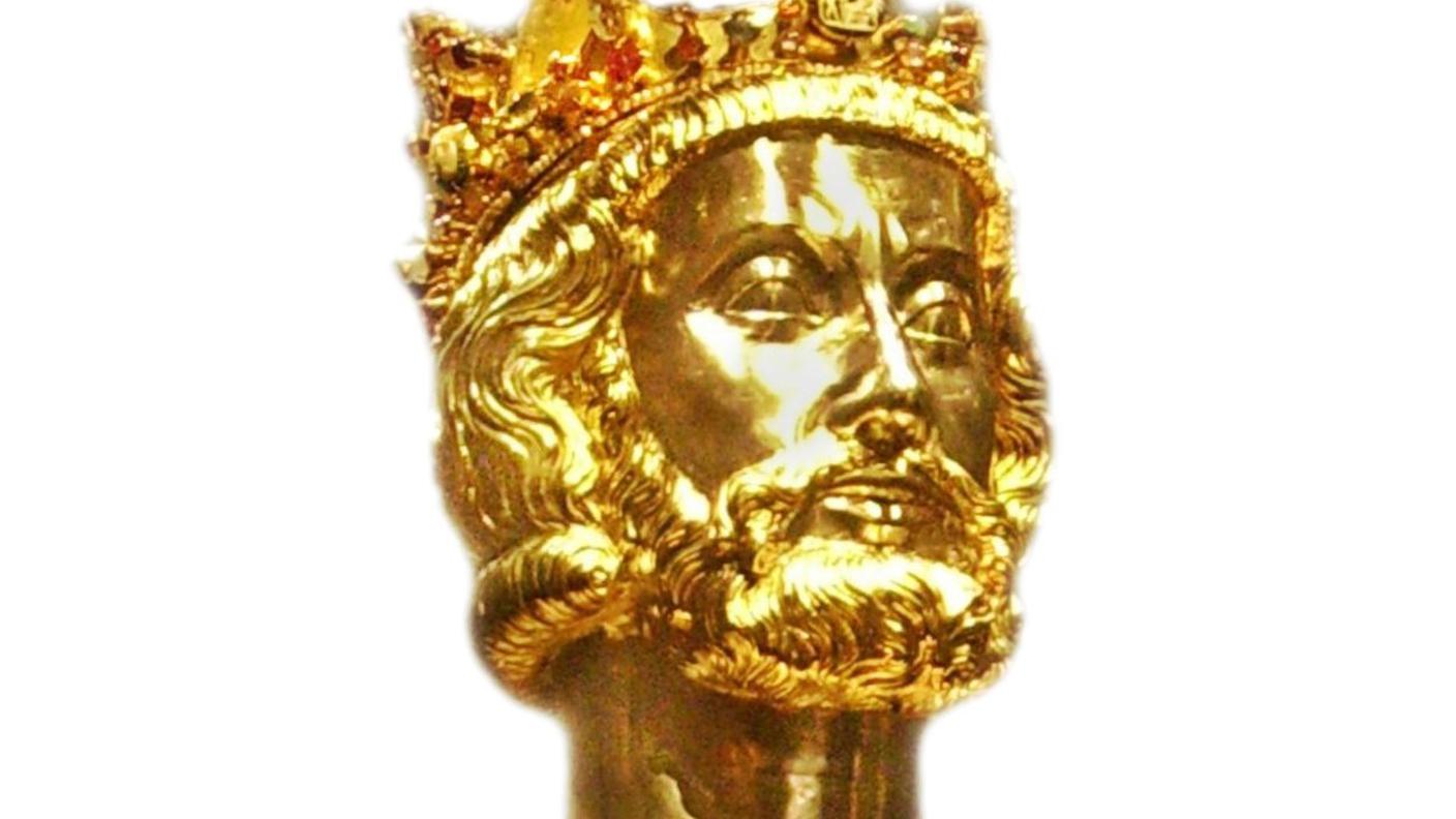Il Busto di Carlo Magno, reliquiario che accolse le spoglie dell'imperatore quando il Barbarossa le spostò dal Sarcofago di Proserpina.
