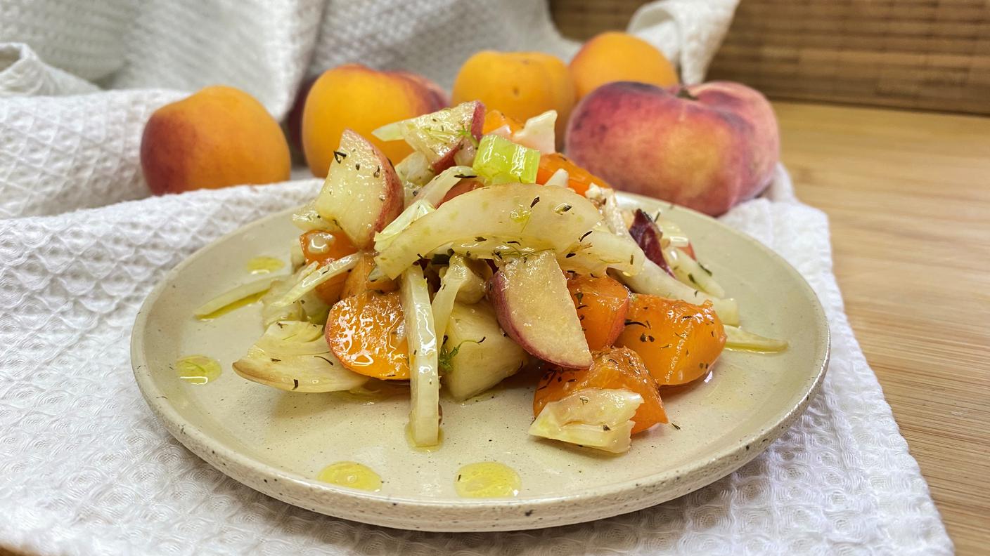 insalata finocchi pesche albicocche.jpg