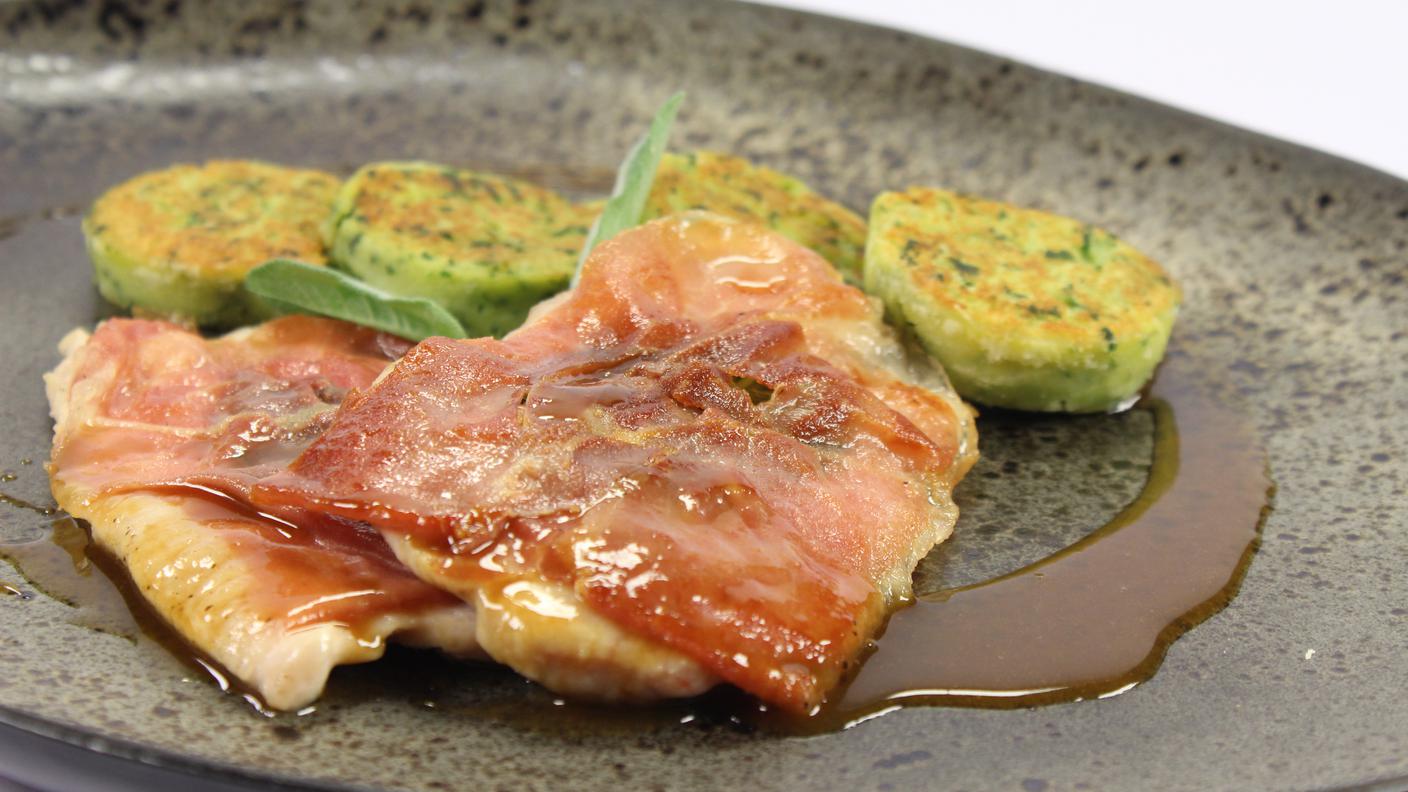 Saltimbocca di coniglio sfumati al marsala e gallette di patate alle ortiche