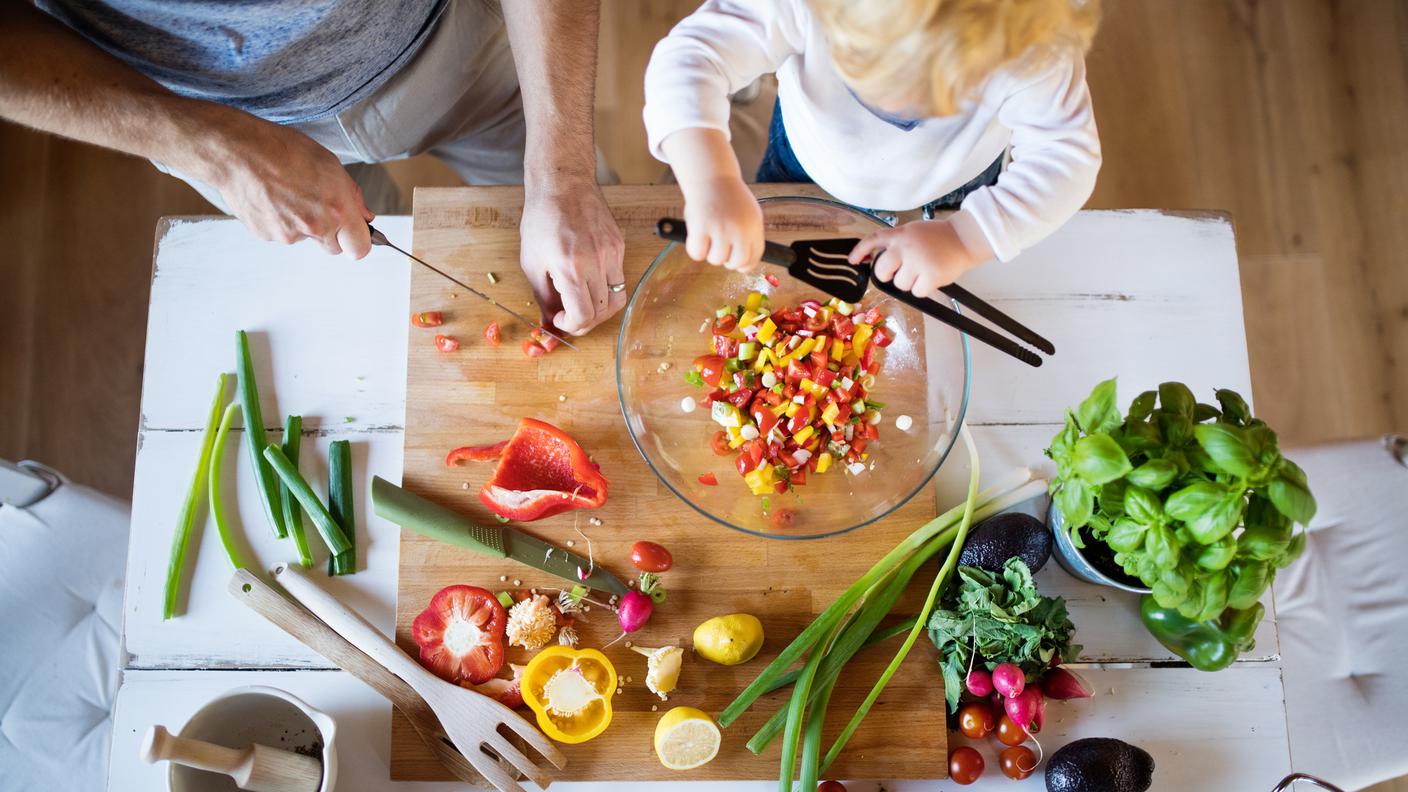 bambini a tavola, verdura, cibo, infanzia, cucinare