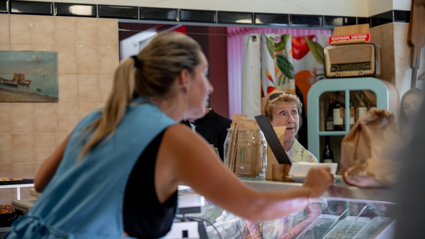 Antonella di PaneLento, bottega di paese, servizio clienti, vendita diretta