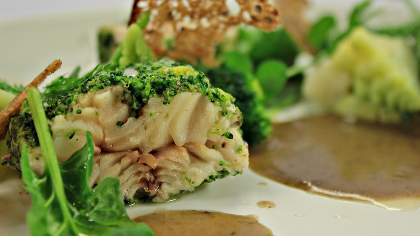 “Colbroccolo!”: involtino di trota, purea di broccoli e olive nere